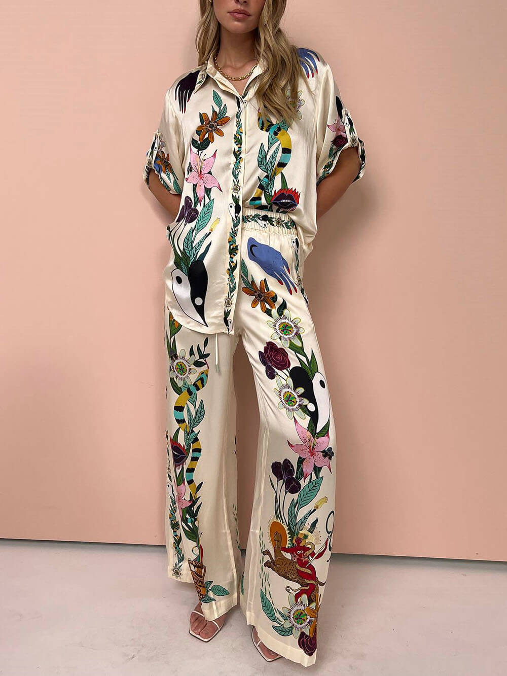 Unieke Oversized Blouse met Print en Knoopbroek