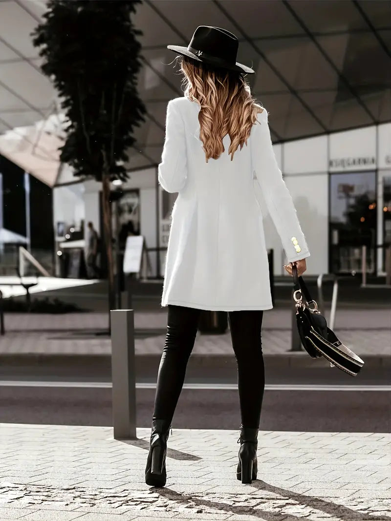 Blanco blazer - elegante dames jas met dubbele knopen en verfijnde pasvorm