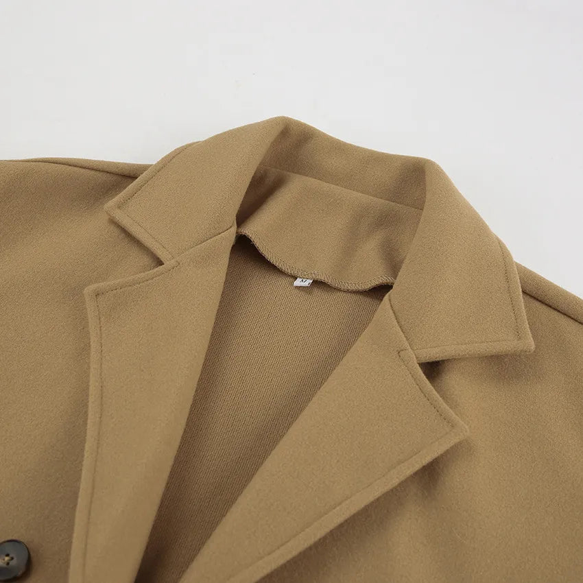 Elegante dubbellaagse cameljas voor dames - chique getailleerde winterjas