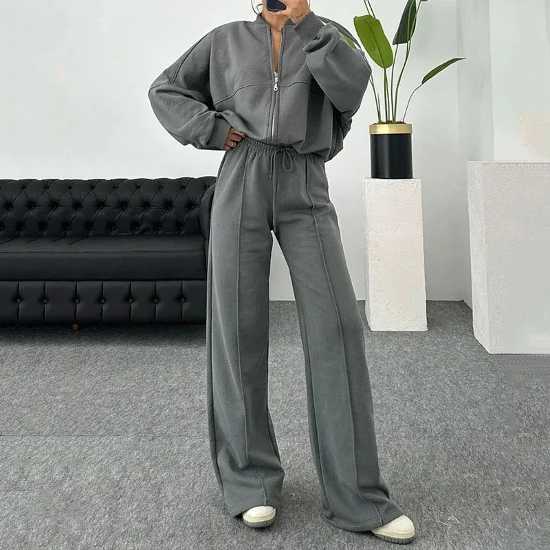 Nora - Comfy Tracksuit