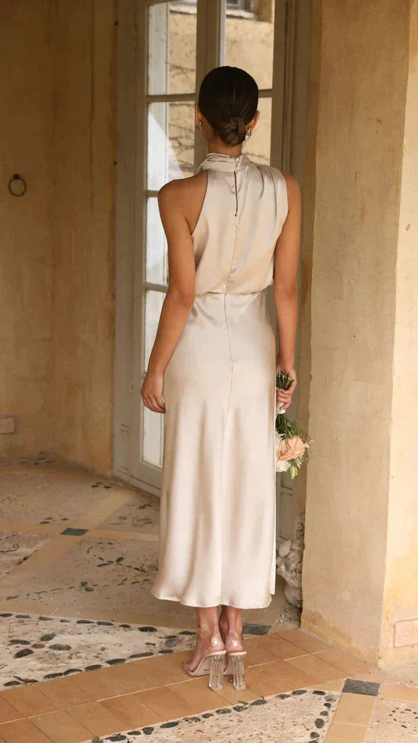 Dames Halterjurk – Satijnlook – Midi Lengte – Drapé Halslijn – Elegante Pasvorm