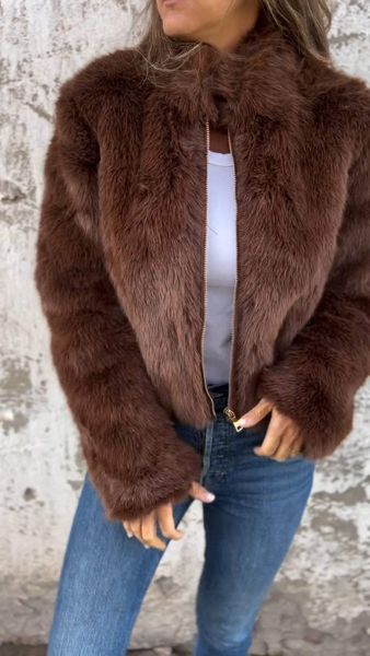 Dames Jas - Imitatiebont - Hoge Kraag - Regular Fit - Ritssluiting - Modieus & Warm