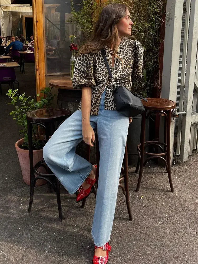 Esmée - Luipaardtop met Moderne Flair