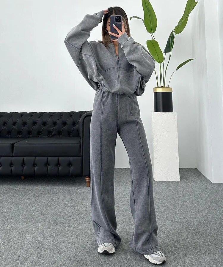 Nora - Comfy Tracksuit