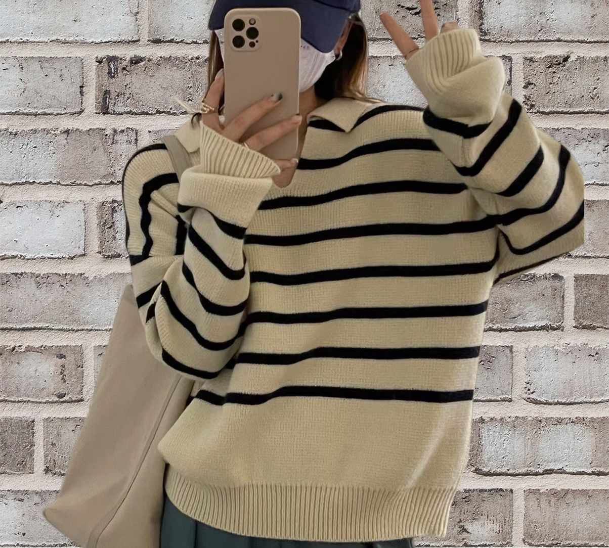 Ladies Sweater – Relaxed Fit – Woolblend Knit – V-neck – Striped Design