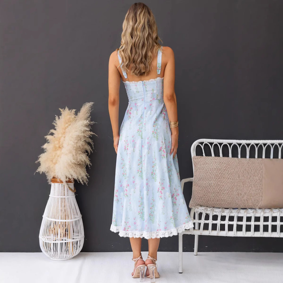 Women's midi dress – A-line fit – Spaghetti straps – Cotton – Floral print with lace