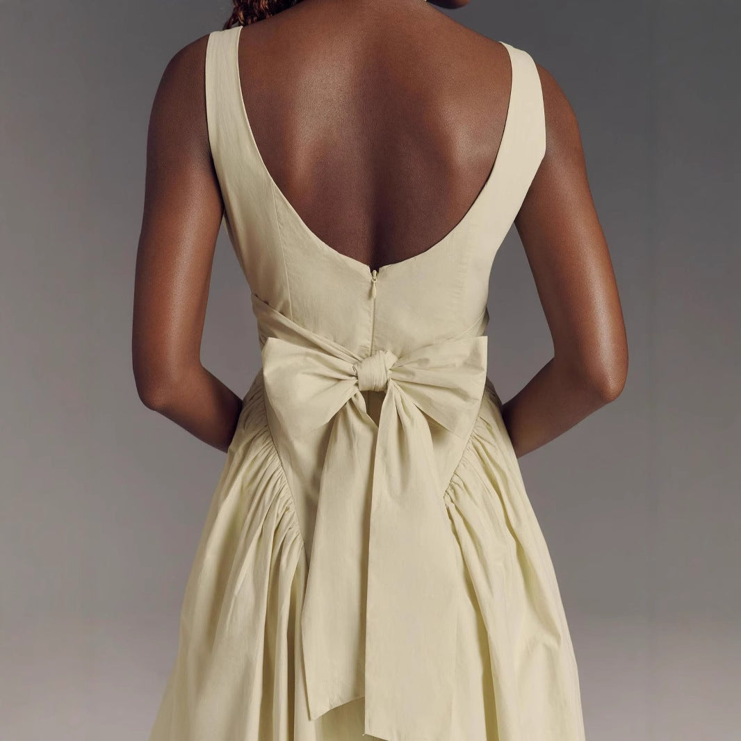 Women's Midi Dress – A-line Fit – Open Back with Bow – Square Neck – Airy Fabric
