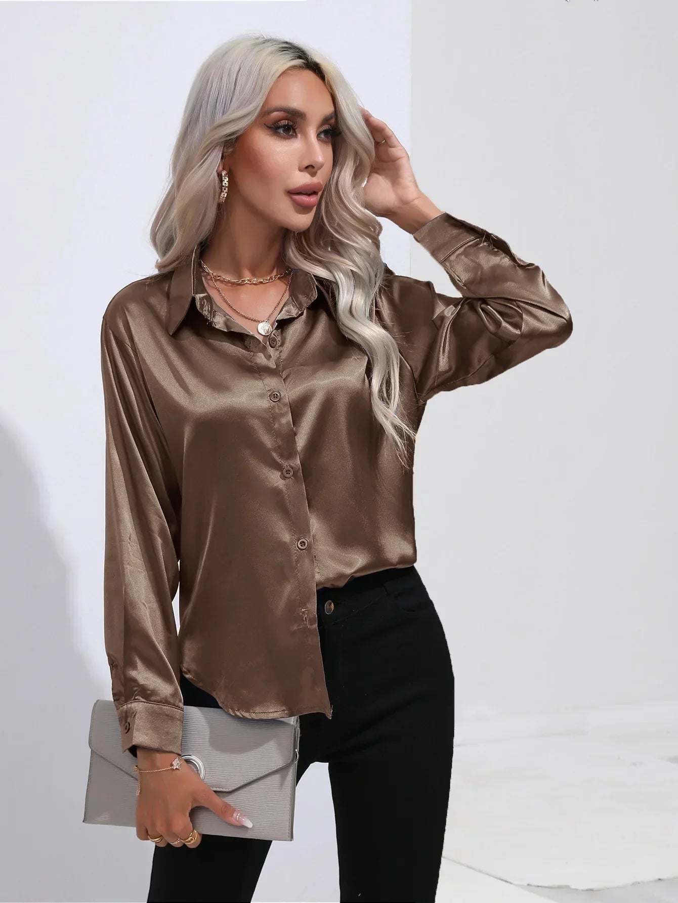 Dames Blouse - Satijn - Relaxte Pasvorm - Lange Mouwen - Klassieke Knoopsluiting