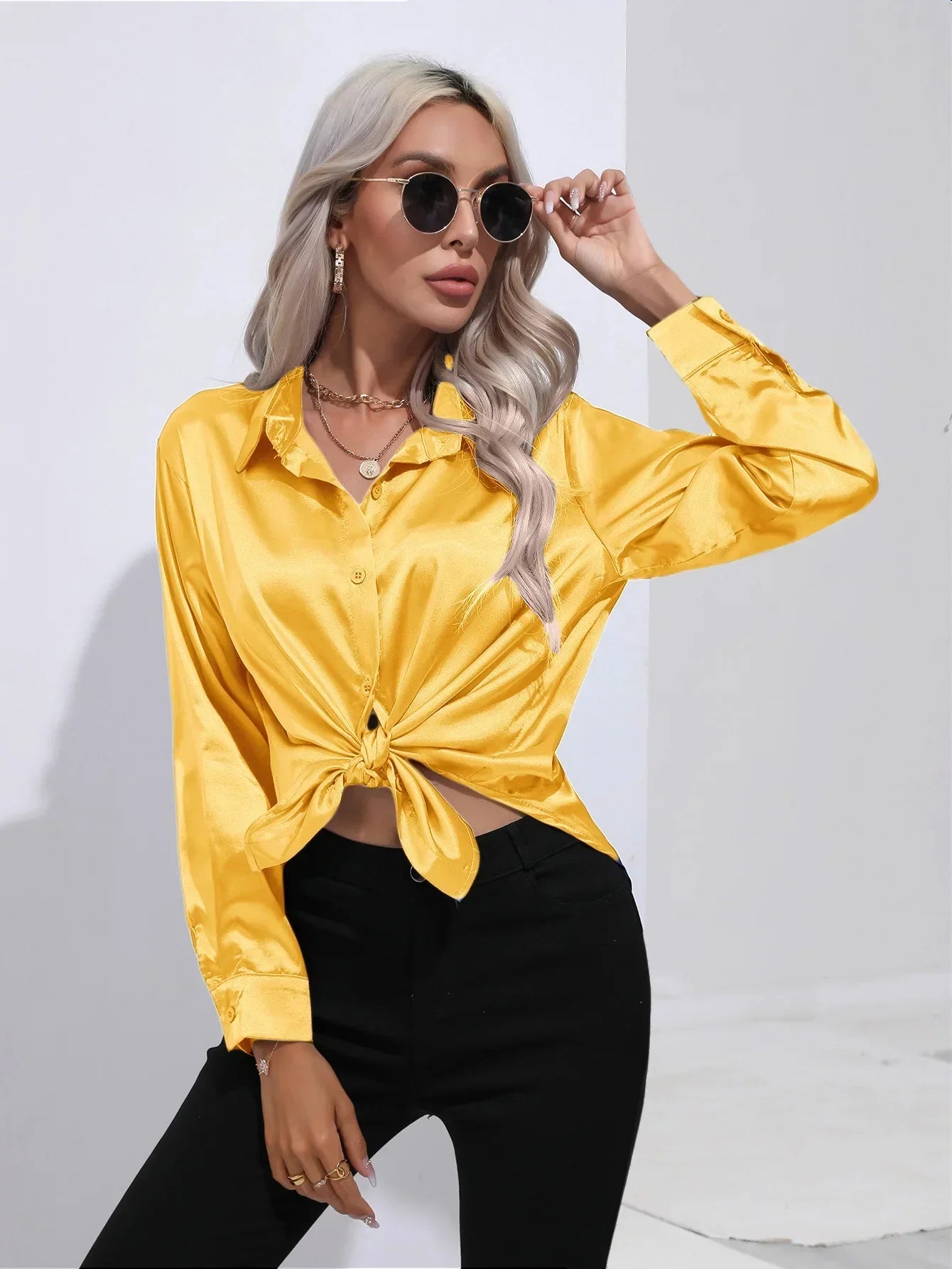 Dames Blouse - Satijn - Relaxte Pasvorm - Lange Mouwen - Klassieke Knoopsluiting