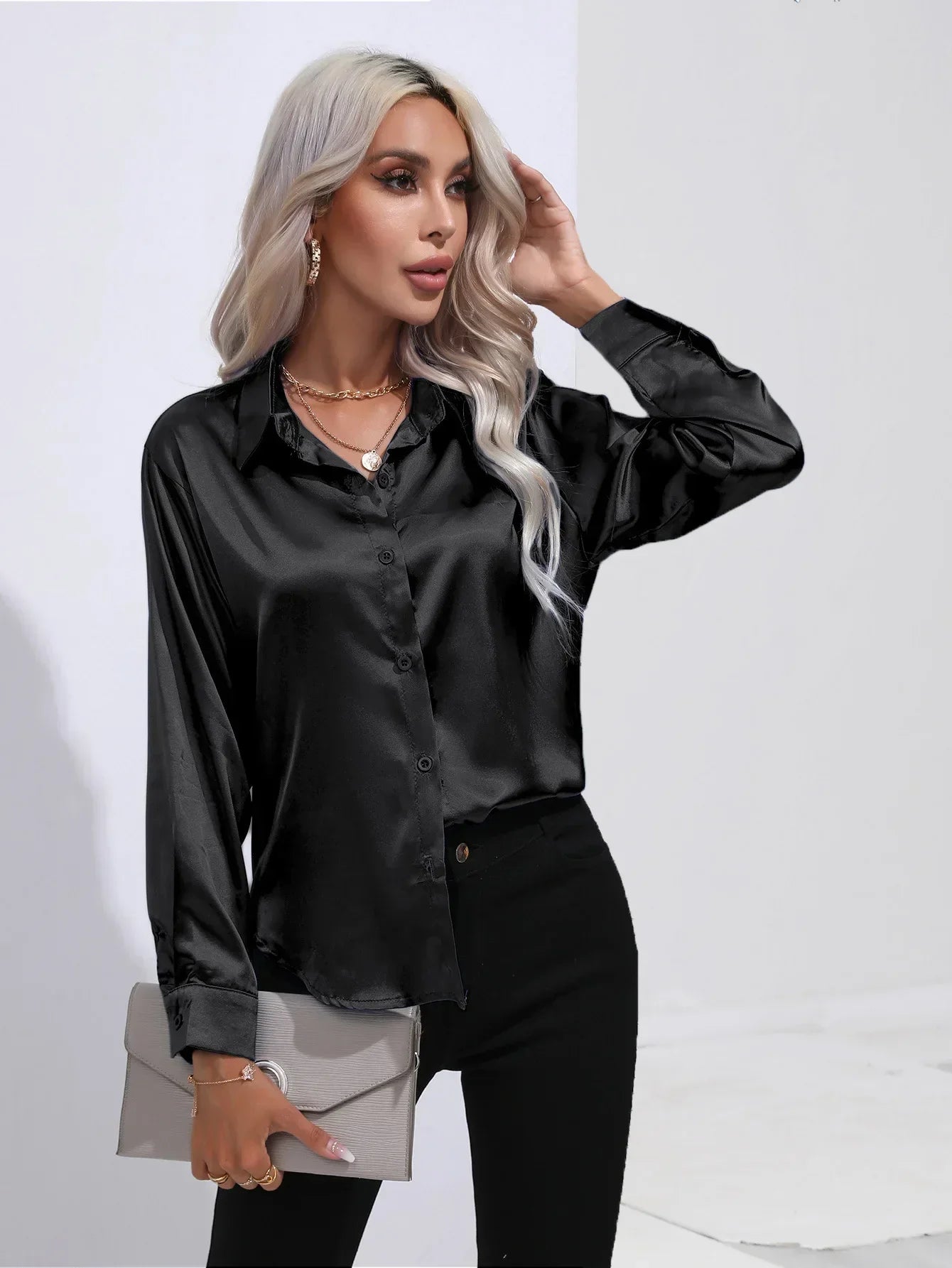 Dames Blouse - Satijn - Relaxte Pasvorm - Lange Mouwen - Klassieke Knoopsluiting
