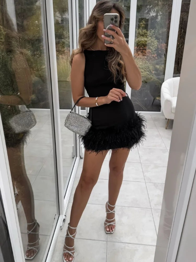 Feather | Mini jurk met veerafwerking