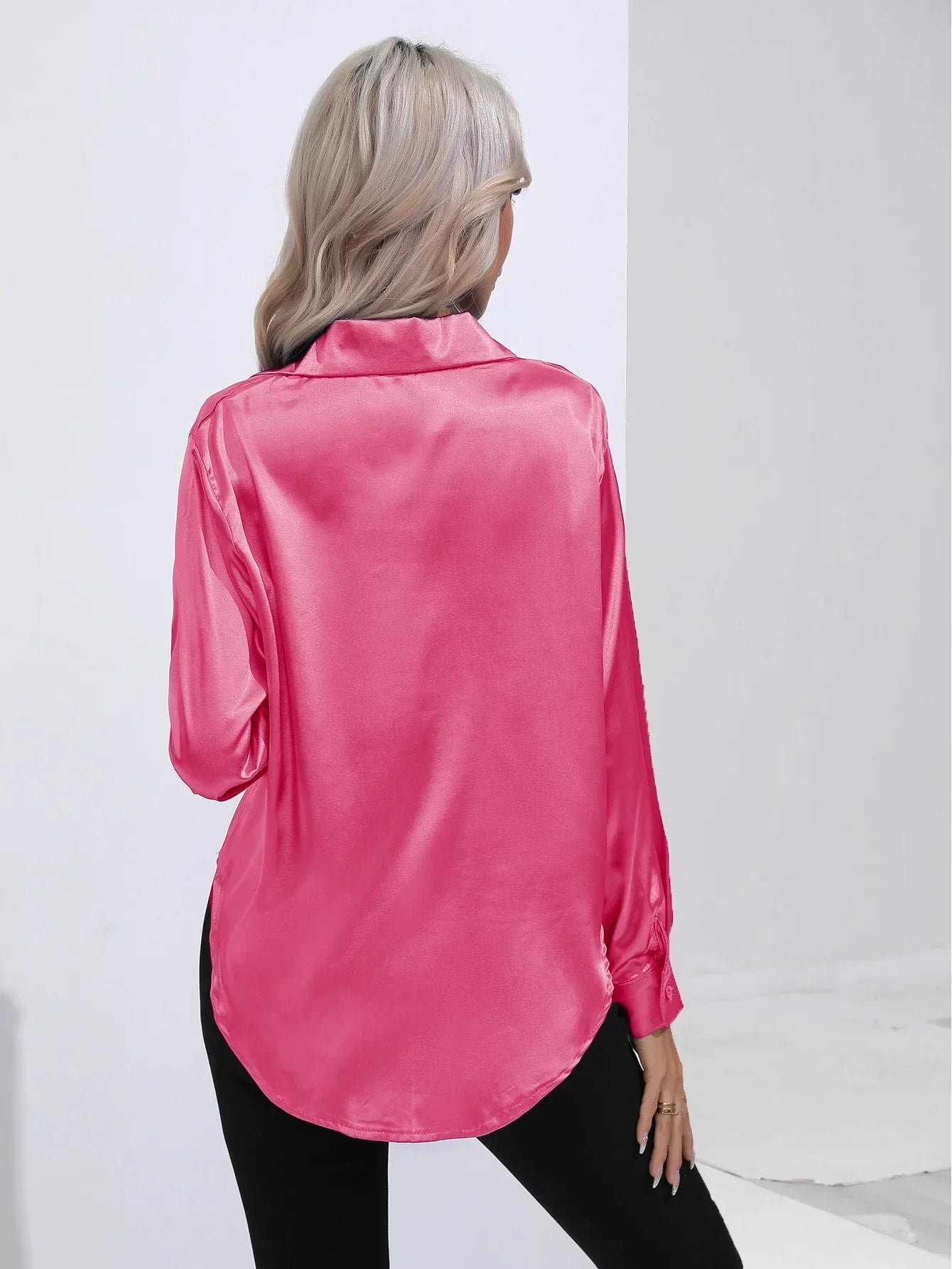 Dames Blouse - Satijn - Relaxte Pasvorm - Lange Mouwen - Klassieke Knoopsluiting