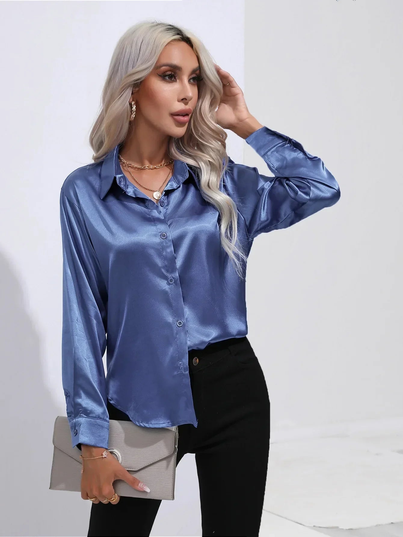 Dames Blouse - Satijn - Relaxte Pasvorm - Lange Mouwen - Klassieke Knoopsluiting