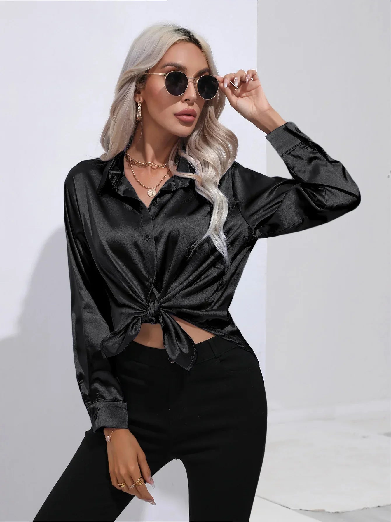 Dames Blouse - Satijn - Relaxte Pasvorm - Lange Mouwen - Klassieke Knoopsluiting