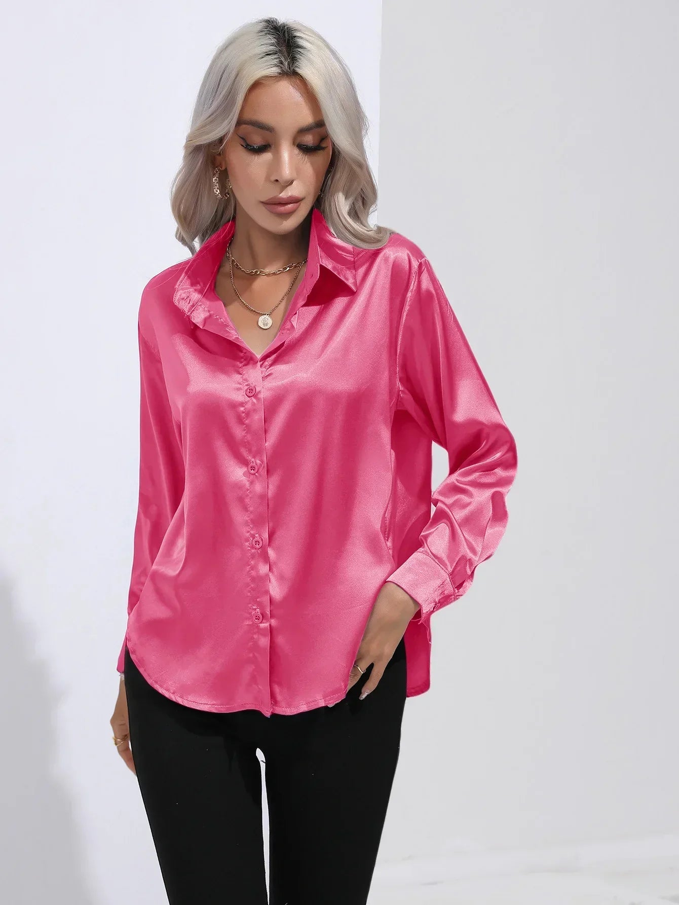 Dames Blouse - Satijn - Relaxte Pasvorm - Lange Mouwen - Klassieke Knoopsluiting