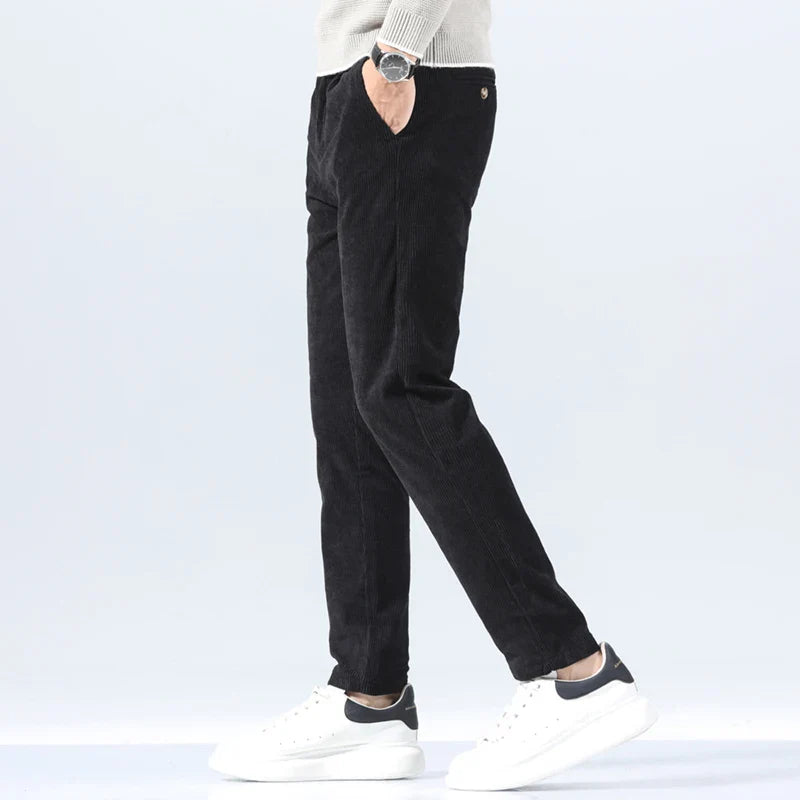 Leo Pleated Trousers | Side Pockets Button Closure Trousers