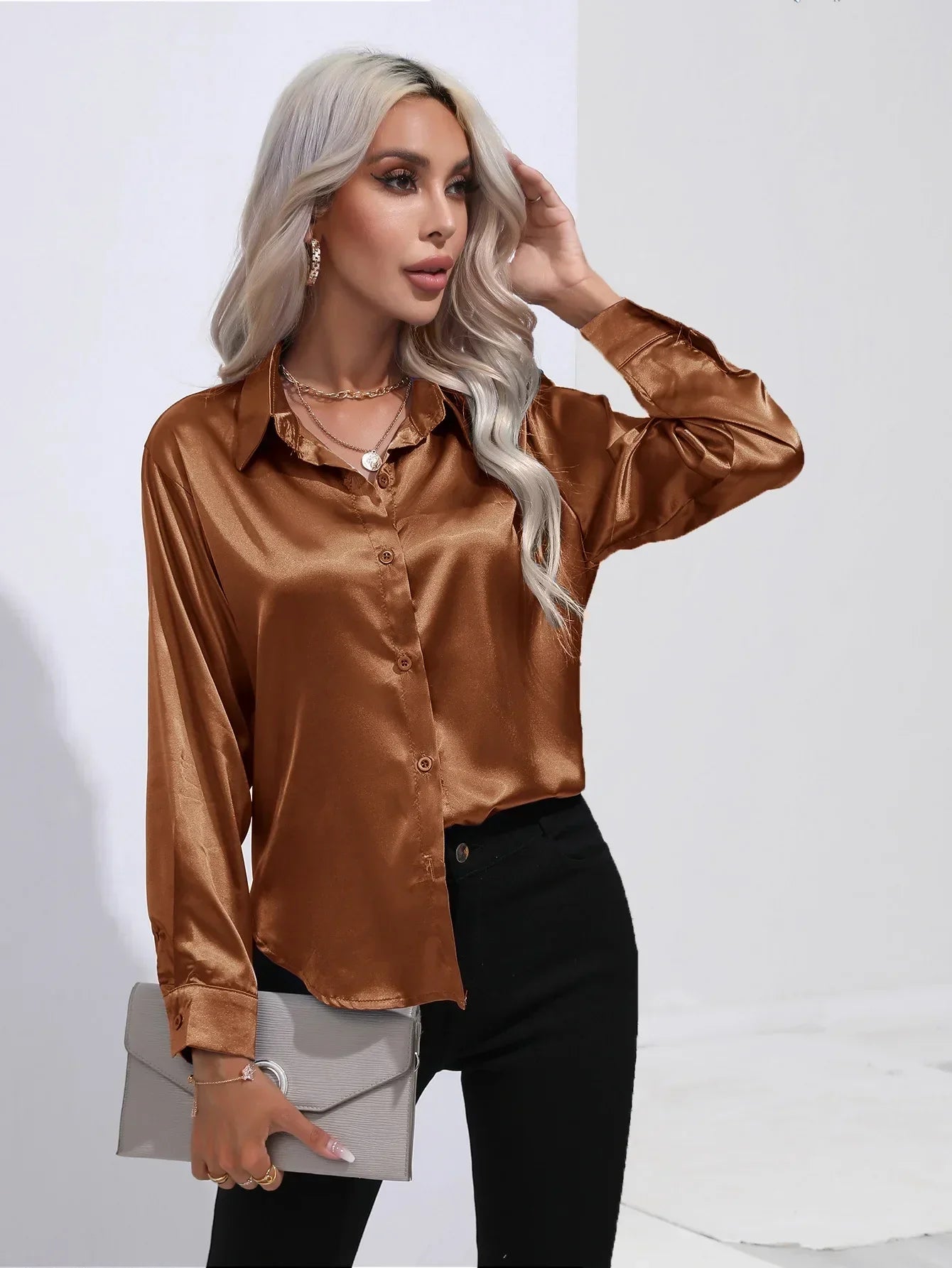 Dames Blouse - Satijn - Relaxte Pasvorm - Lange Mouwen - Klassieke Knoopsluiting