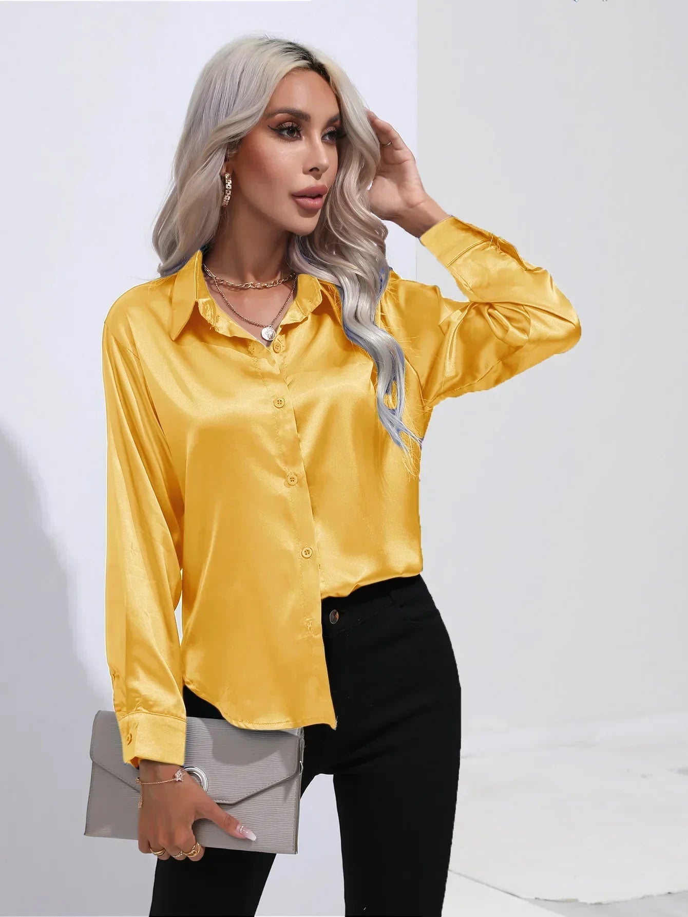 Dames Blouse - Satijn - Relaxte Pasvorm - Lange Mouwen - Klassieke Knoopsluiting