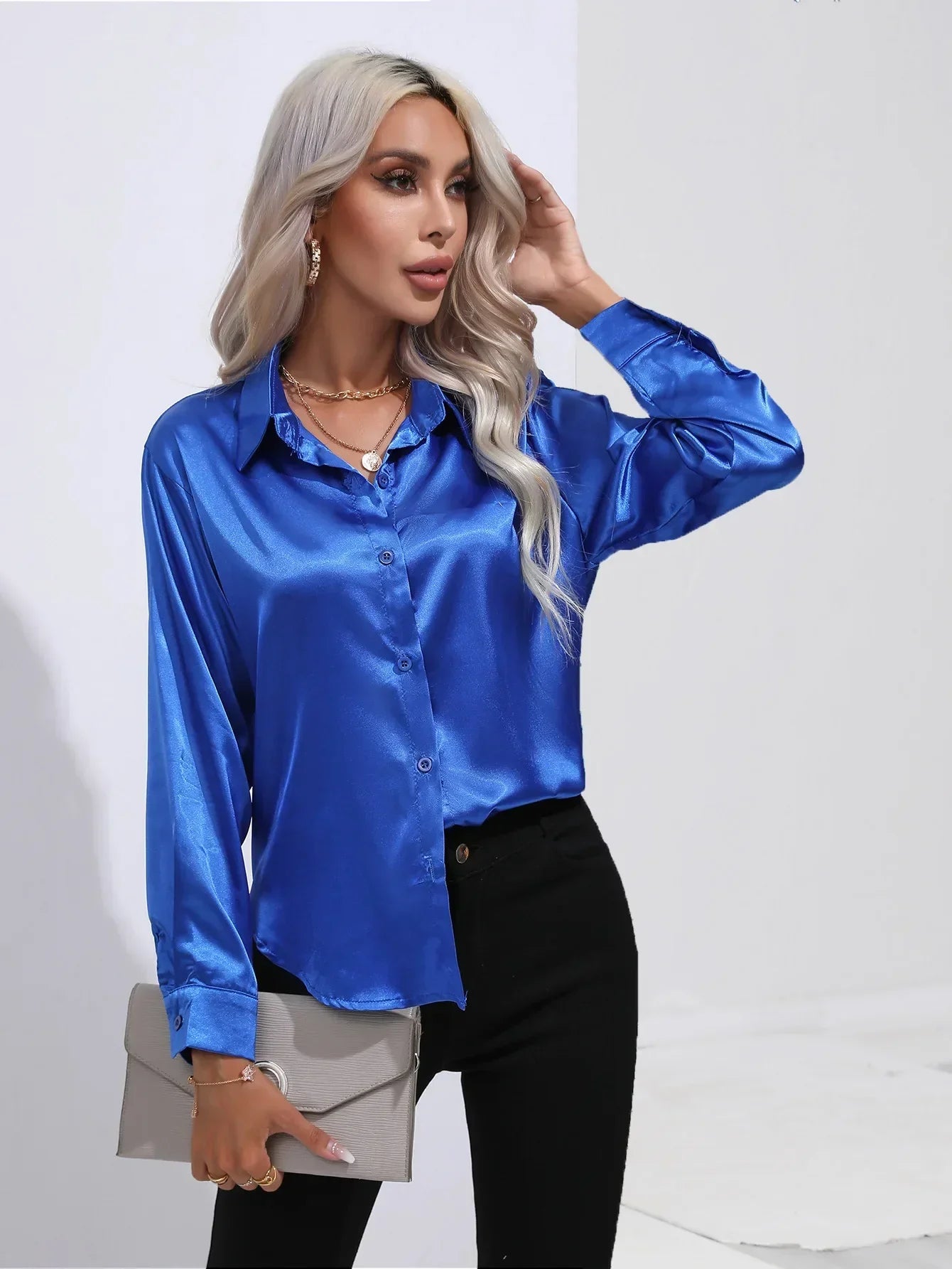 Dames Blouse - Satijn - Relaxte Pasvorm - Lange Mouwen - Klassieke Knoopsluiting