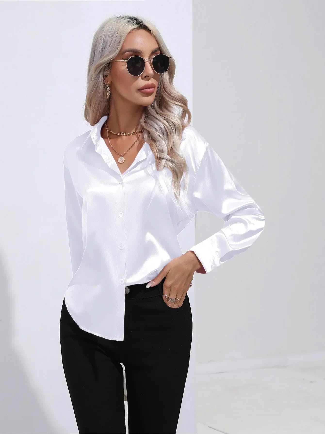 Dames Blouse - Satijn - Relaxte Pasvorm - Lange Mouwen - Klassieke Knoopsluiting
