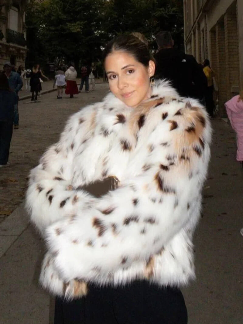 Leopard Velvetfur Coat – Statement Jas voor Dames met Gedurfd Luipaardpatroon