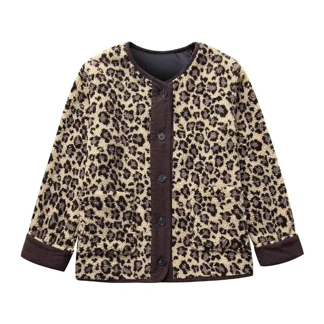Women's Cardigan - Oversized Fit - Soft Fabric - Leopard Design - Buttons and Ribbed Edges