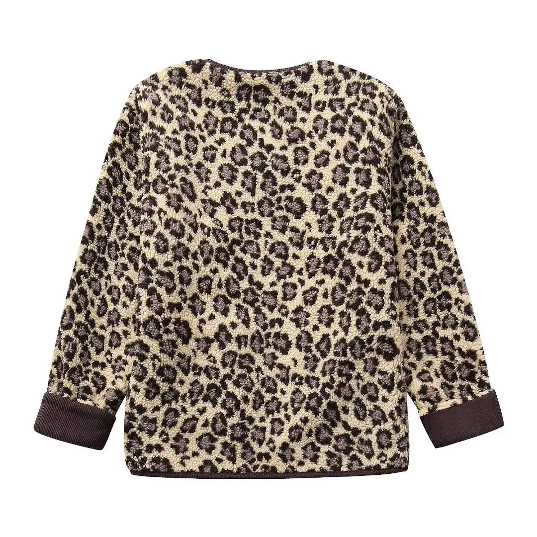 Women's Cardigan - Oversized Fit - Soft Fabric - Leopard Design - Buttons and Ribbed Edges