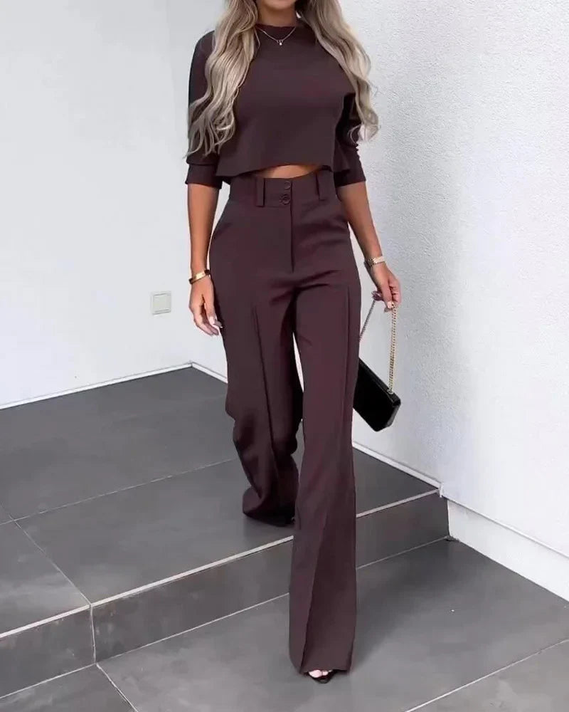 Hooggetailleerde Broek met Elegante Blouse