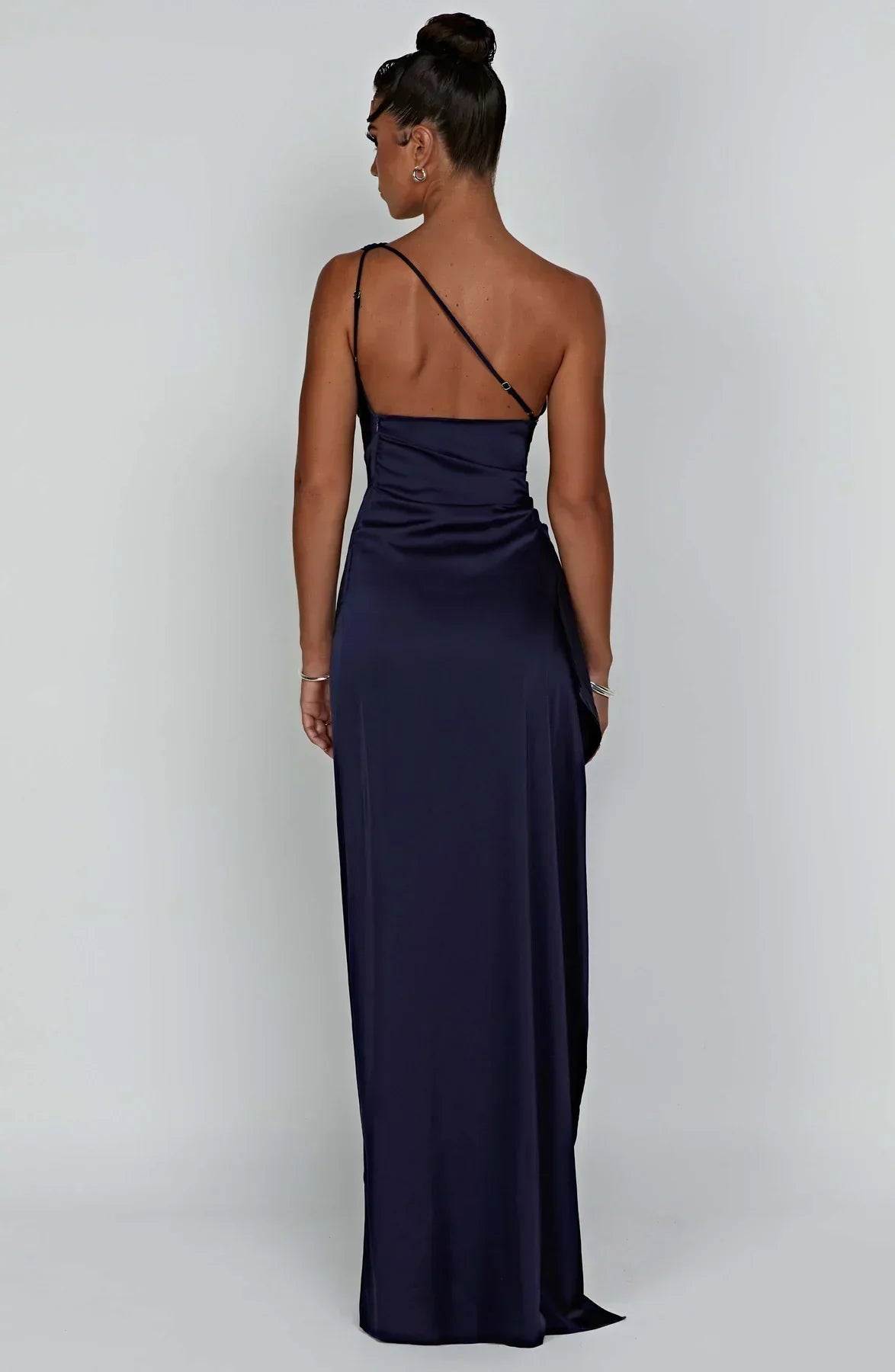 Luxe Satijnen One-Shoulder Splitjurk