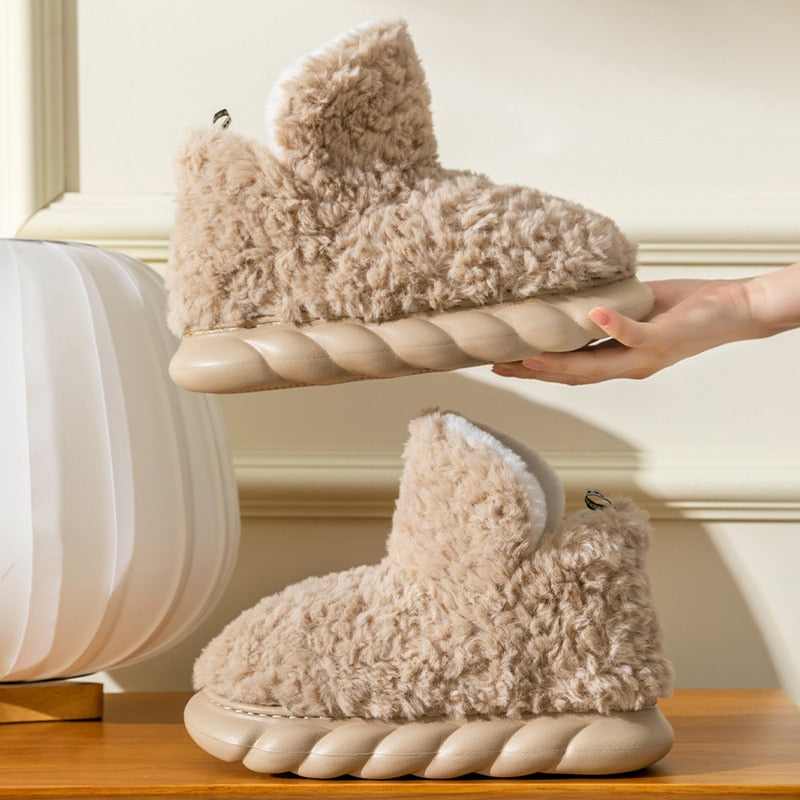 Nima | Cosy Wintersloffen met stevige zool