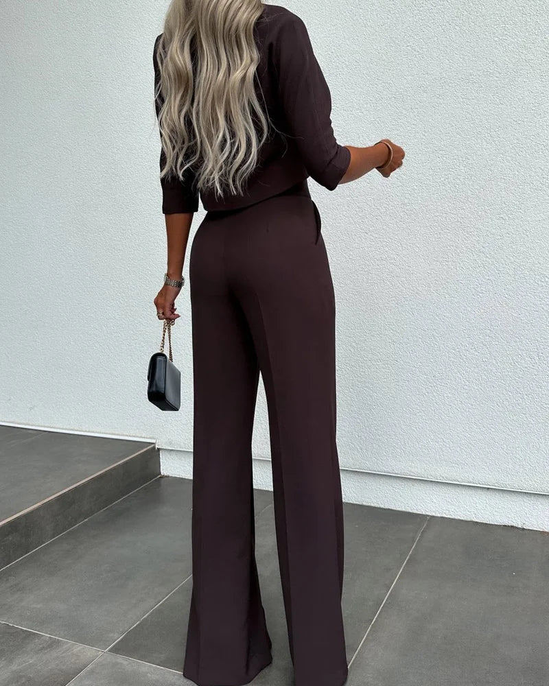 Hooggetailleerde Broek met Elegante Blouse