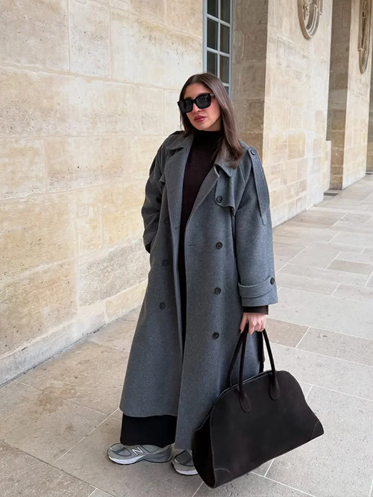 Ladies Long Overcoat – Wool – Loose Fit – Double-Breasted – Structured Shoulders