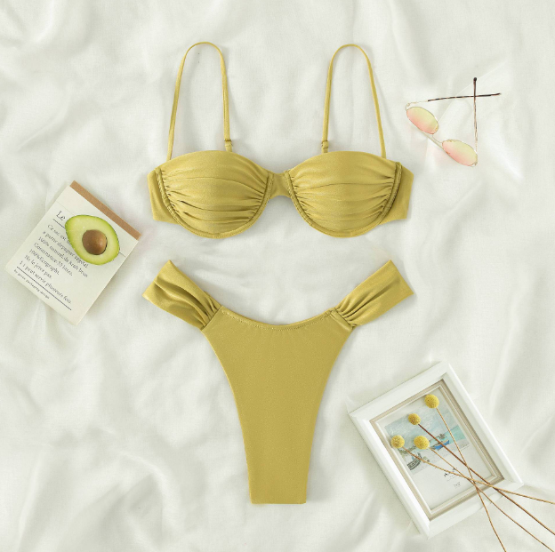 Dames Bikini Set - Bandeau Top met Ruches - High Cut Slip - Verstelbare Bandjes