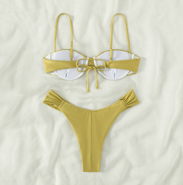 Dames Bikini Set - Bandeau Top met Ruches - High Cut Slip - Verstelbare Bandjes