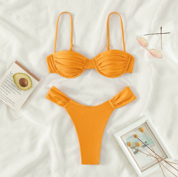 Dames Bikini Set - Bandeau Top met Ruches - High Cut Slip - Verstelbare Bandjes