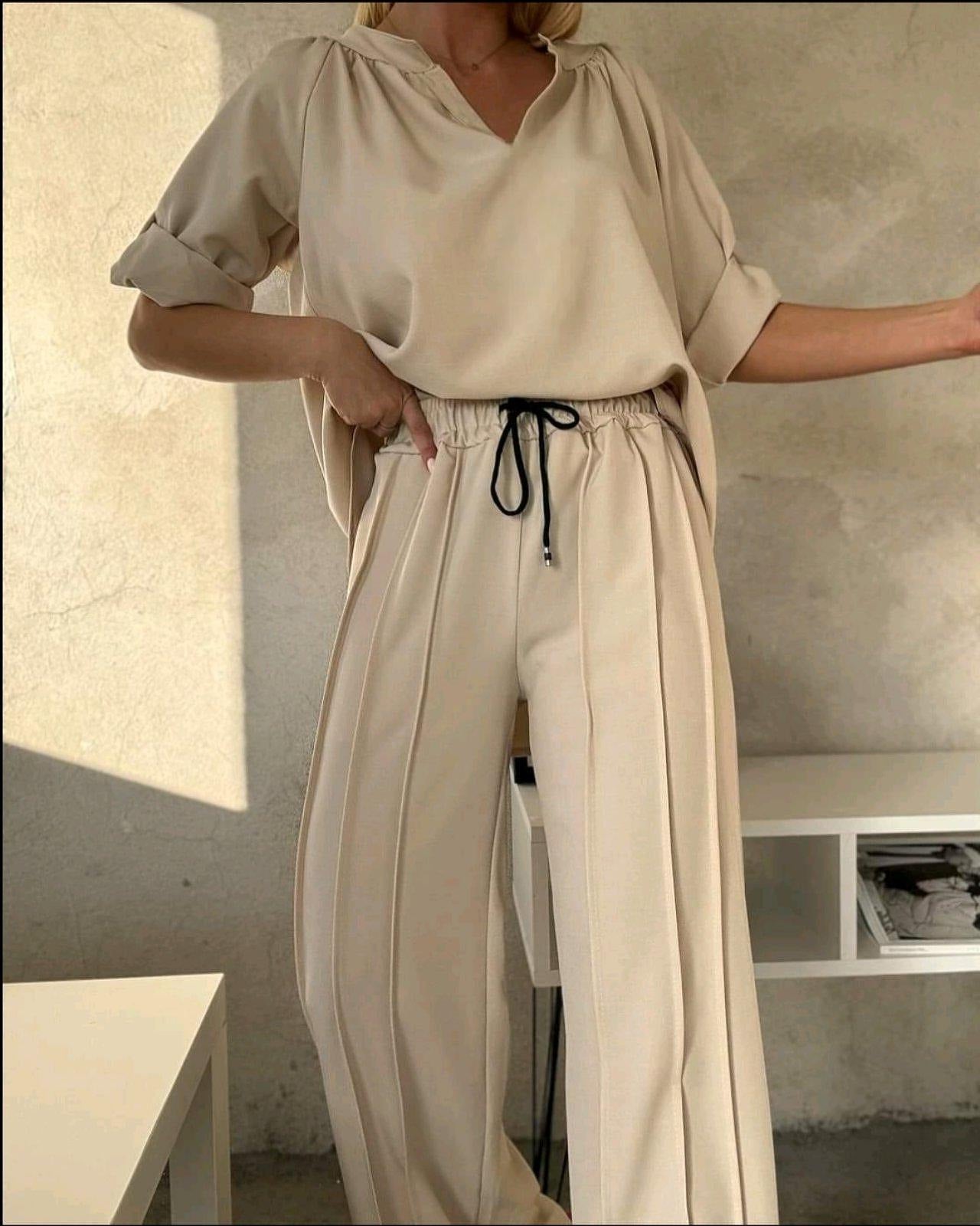 Veelzijdige tweedelige set met top en broek