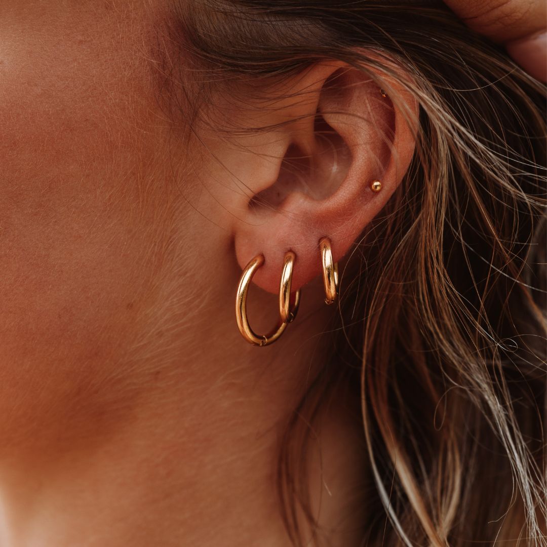 Mia | Klassieke Zilveren Hoepeloorbellen voor Stijl en Elegantie